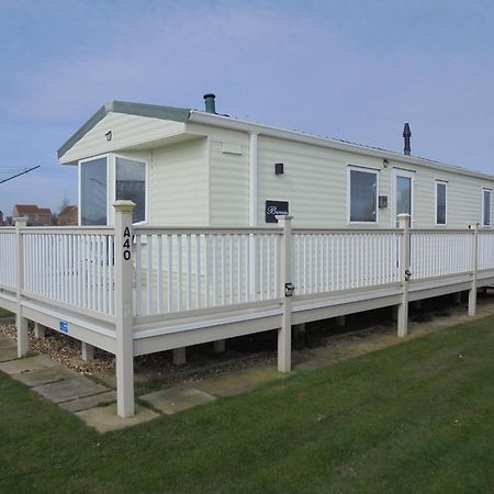 8 Berth On The Chase Hotel Ingoldmells Exterior foto